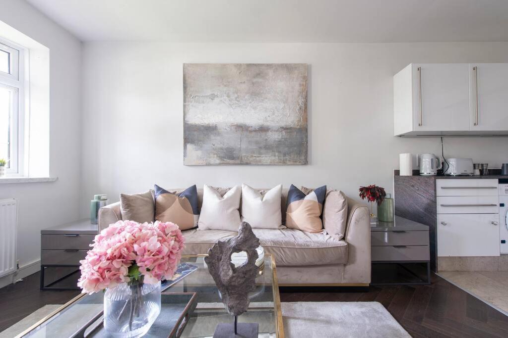 2 Bedroom Modern Urban Sanctuary 1Cc - Cherrydeal Лондон Экстерьер фото