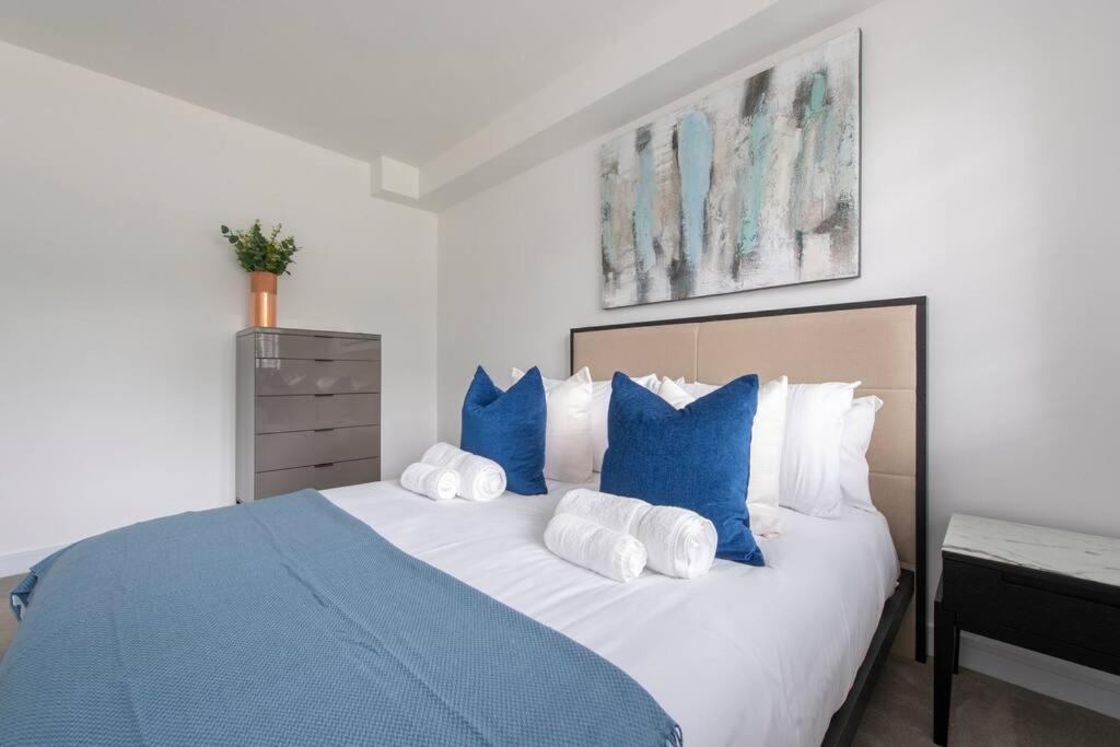 2 Bedroom Modern Urban Sanctuary 1Cc - Cherrydeal Лондон Экстерьер фото