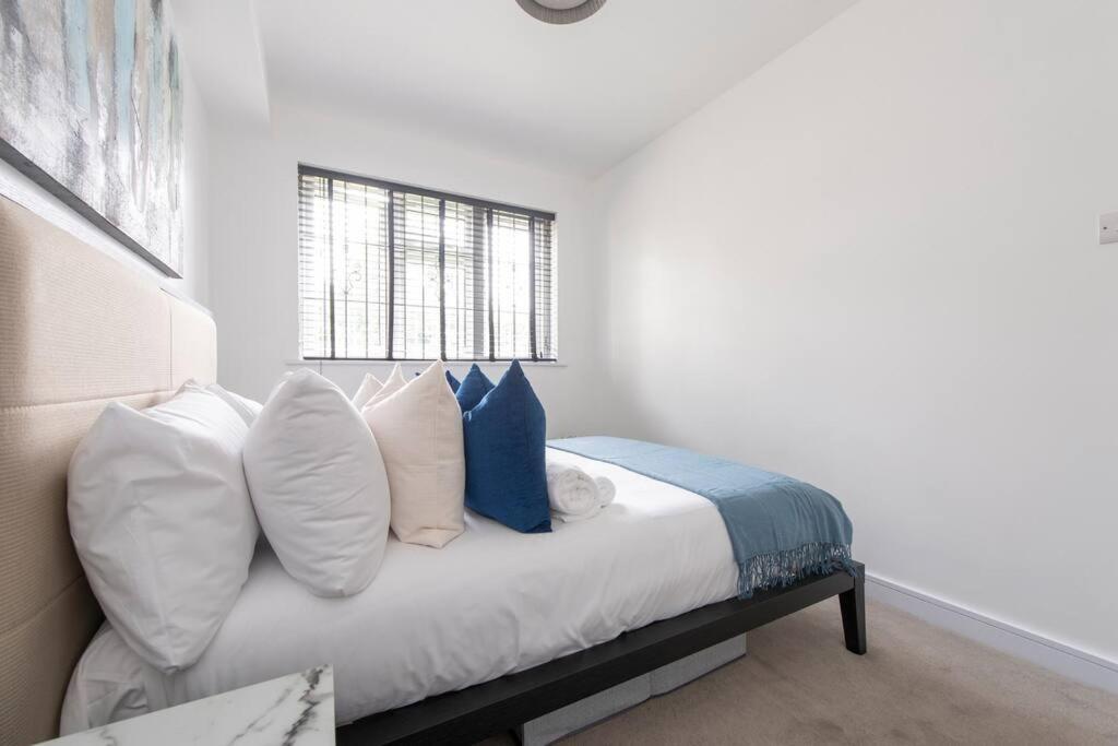 2 Bedroom Modern Urban Sanctuary 1Cc - Cherrydeal Лондон Экстерьер фото